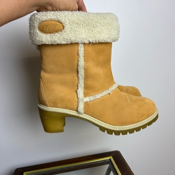 VTG Y2K LUGZ Sherpa Boots Size 9 Women’s Heeled Suede Leather Chunky Retro 90s - Picture 1 of 16